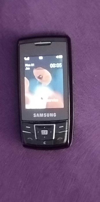 Vand Samsung d880 in stare foarte buna- ca NOU !!!