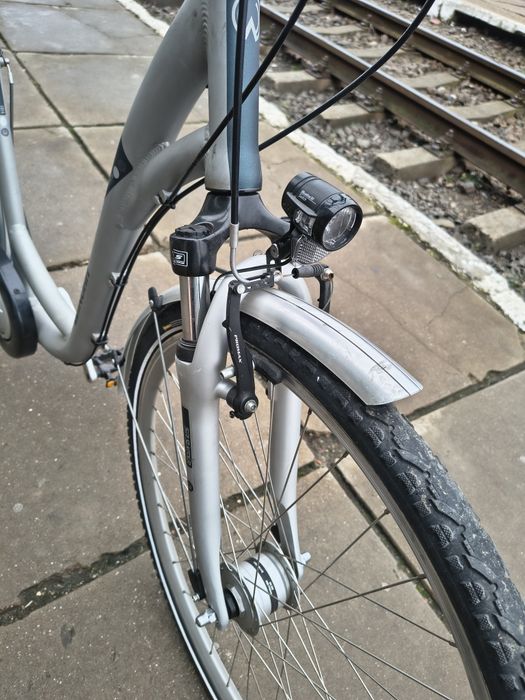 Bicicleta dama cu rotile pe 28