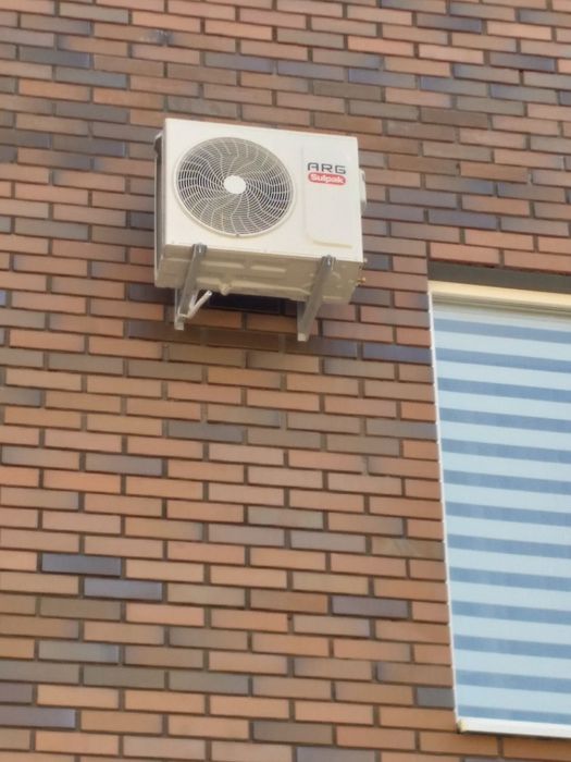 Установка сплит-систем, кондиционеров.