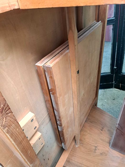 Масивна здрава маса