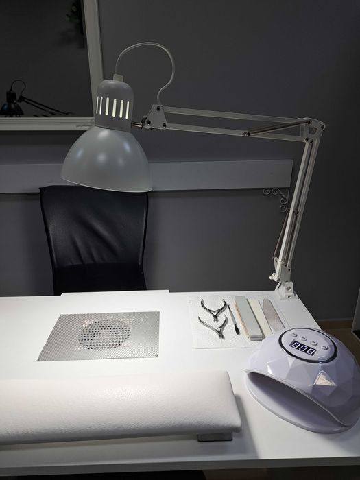 Работна  лампа за бюро