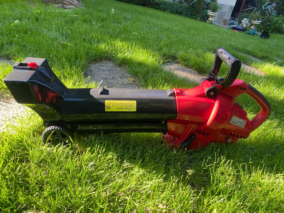 Градинска духалка / прахосмукачка за листа Raider RD-EBV04 – 3000W