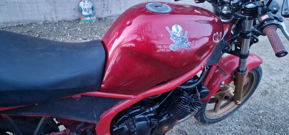 Vand xj600s diversion din 92' cafe racer