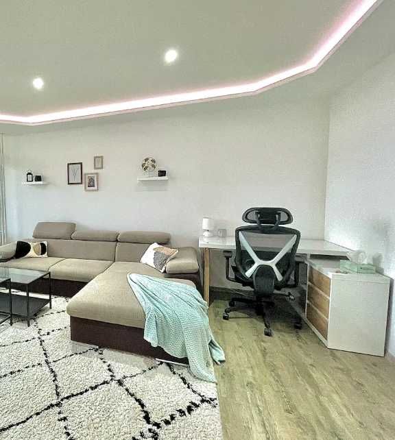 Дава се под наем Двустаен апартамент в Пловдив, Център - 55 кв.м за 175 € - Снимка #3