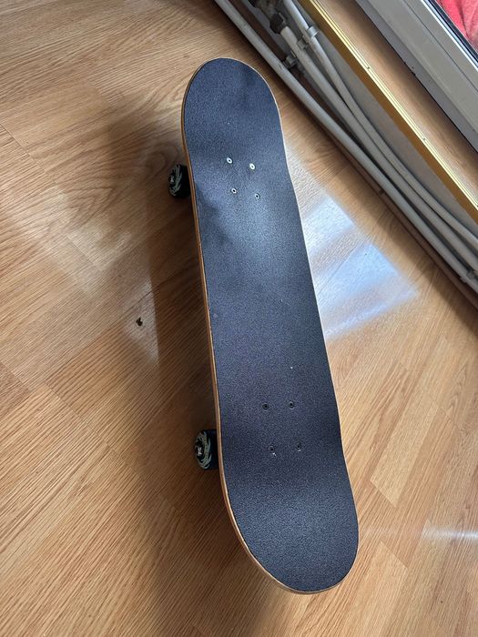 skateboard cu design modern