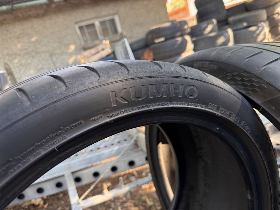285/30/19 два броя Летни гуми Кумхо 6мм
