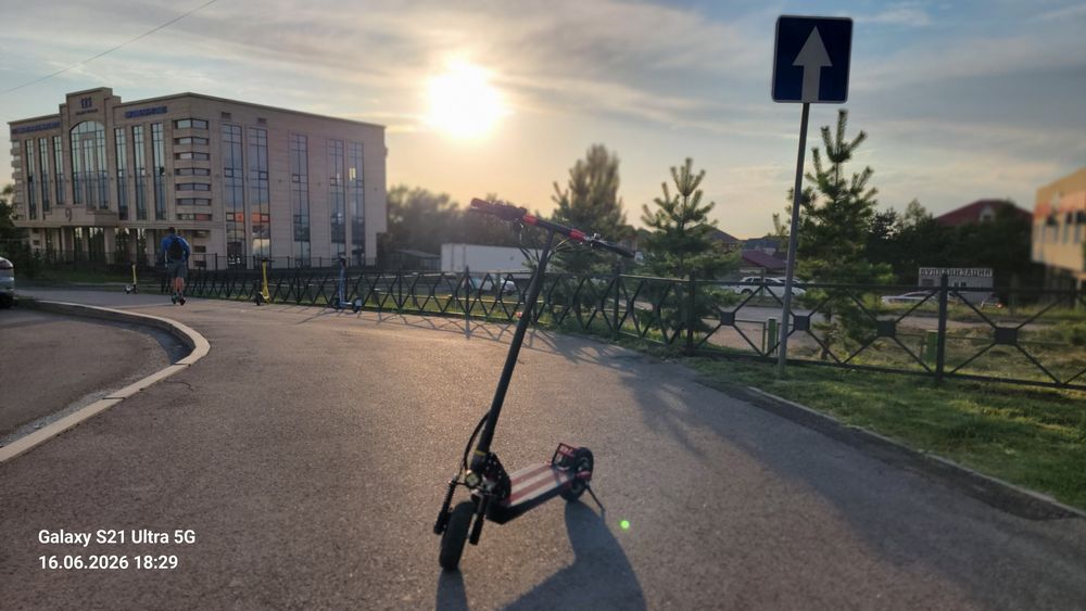Продам электро самокат