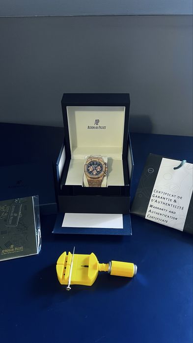 Audemars Piguet Royal Oak Frosted Chronograph 41mm  Rose Gold / Dark Blue  Dial Watch Часовник