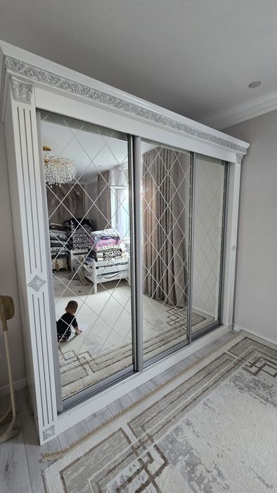 Срочно продам шкаф купе 100000т