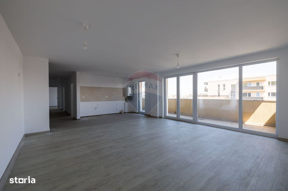 Apartament 4 camere de vânzare Urban Plaza Brașov, balcon panoramic