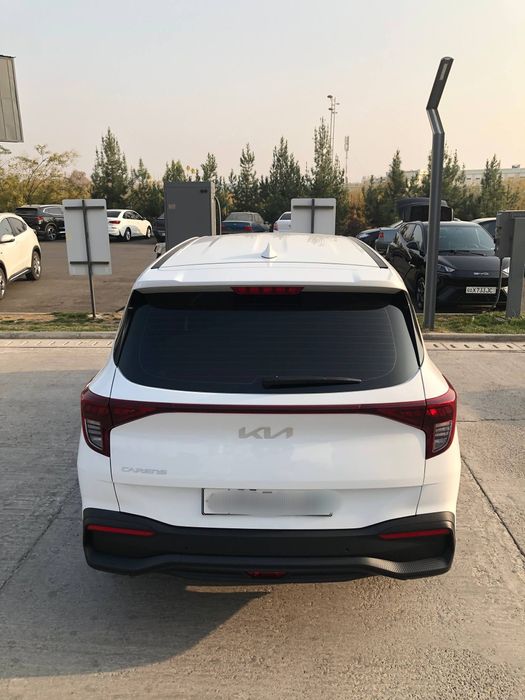 Kia Carens 1 позиция 2024 года
