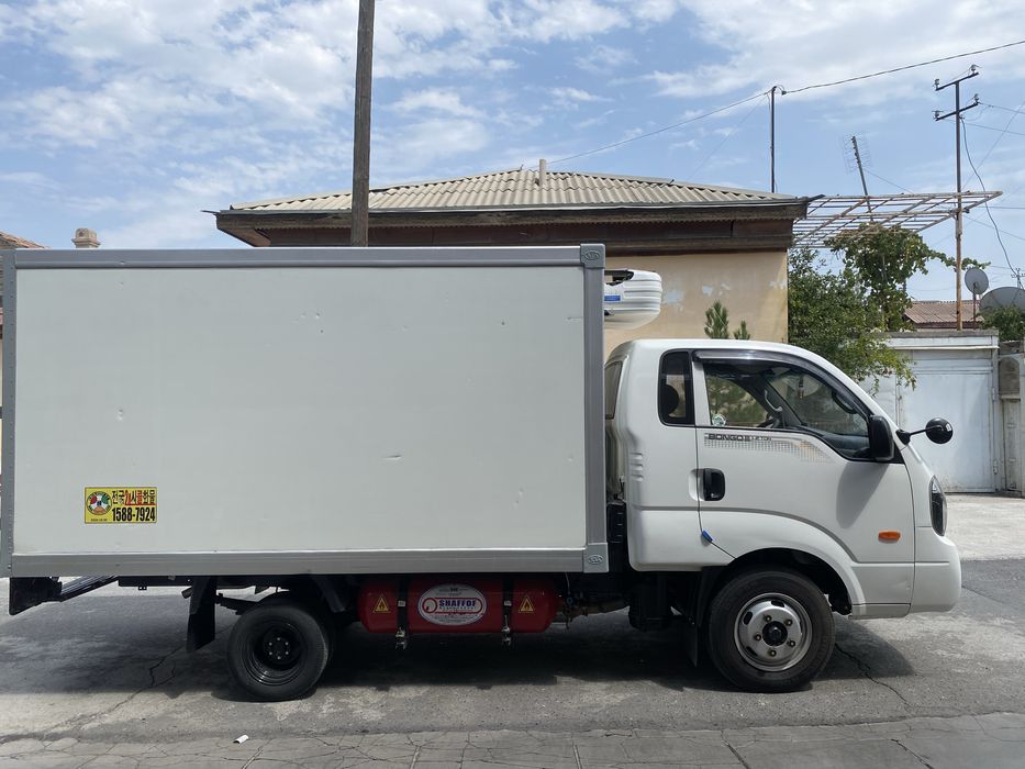 Продам KIA BONGO грузовой
