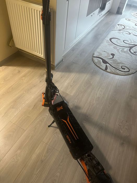 Vand trotineta electrica