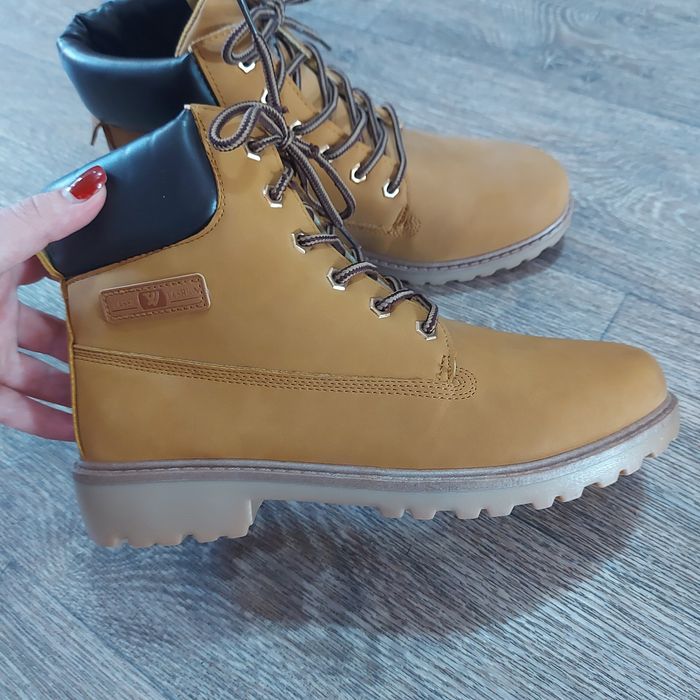 Ботинки демисезонные