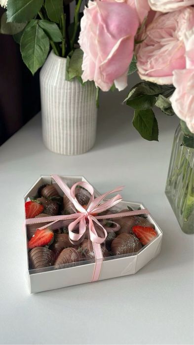 Клубника в шоколаде сердце