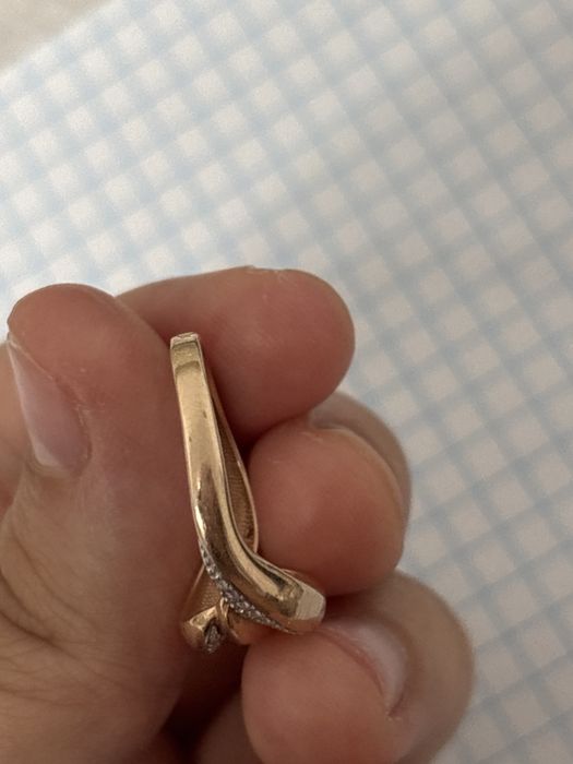 Продам кольцо (золото585) 2,25грамм