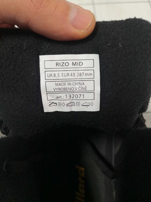 Willard, зимни кецове,черни с жълто.