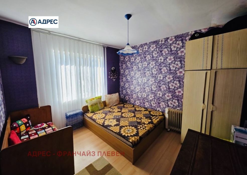 Къща в Плевен, област-с.Изгрев площ 50 цена 30000