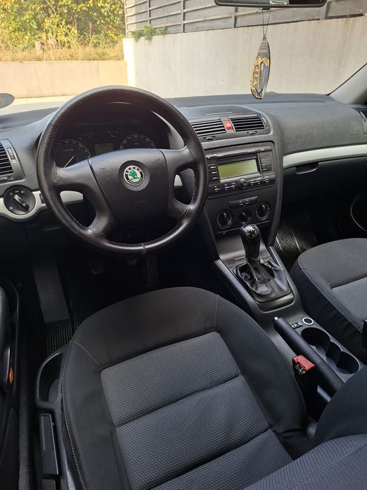 SKODA Octavia 2008 — imagine 3