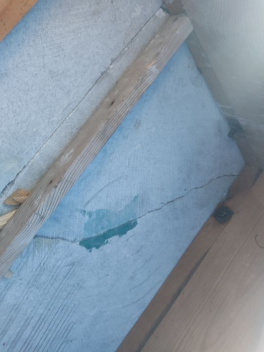 Blyard stol sotiladi arzon srochna