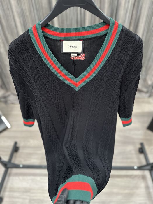 Tricou GuCcI, V Neck. Premium/TopQuality. Made in china !