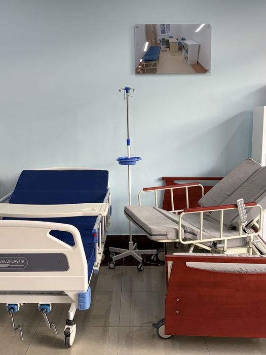 Медицинский штатив для капельницы