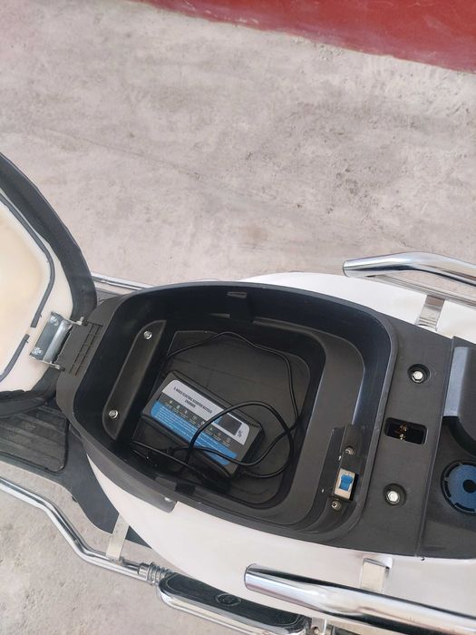 Wasat skuter sotiladi