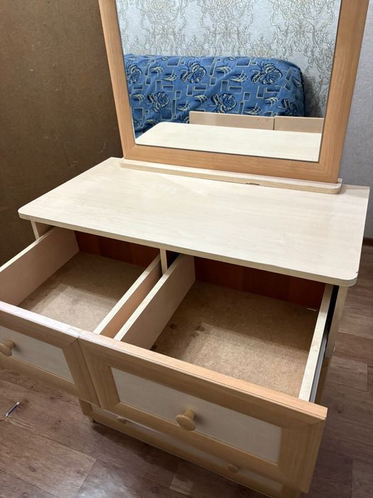 комот/шкаф для одежды