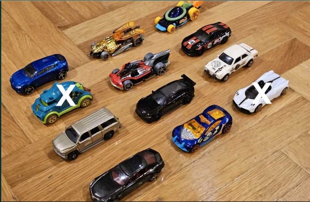 Mașinuțe hot wheels