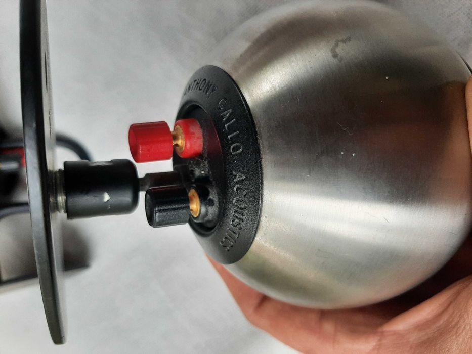 Anthony Gallo Acoustics Nucleus Micro – дизайнерски тонколони