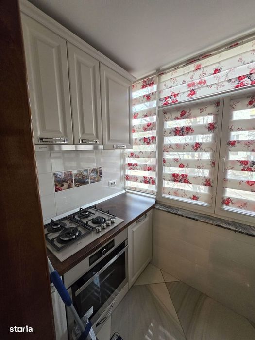 Apartament cu 3 camere decomandate, Obcini