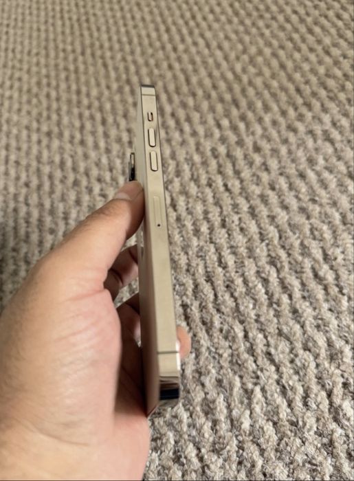 Iphone 14 pro max gold