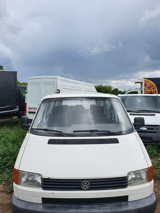 Dezmembrez volswagen transporter 8+1 t4 acv 2.5 cutie viteze scaune
