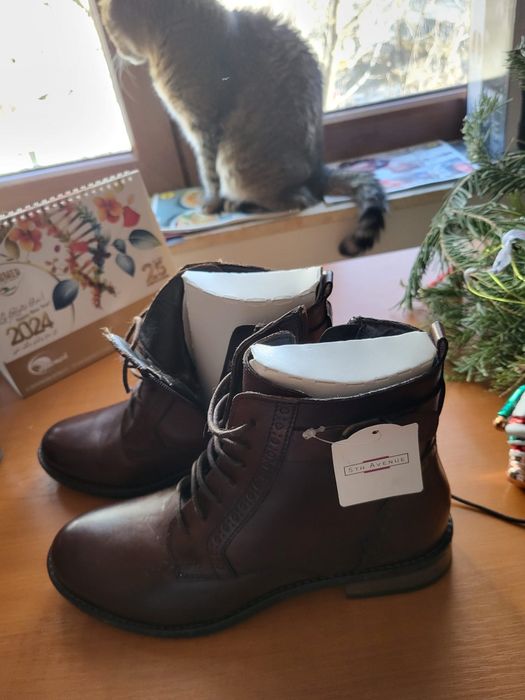 Ghete noi piele Deichmann 5th Avenue