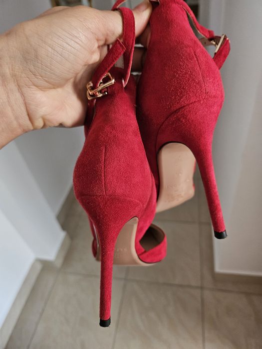 Pantofi Basconi rosii