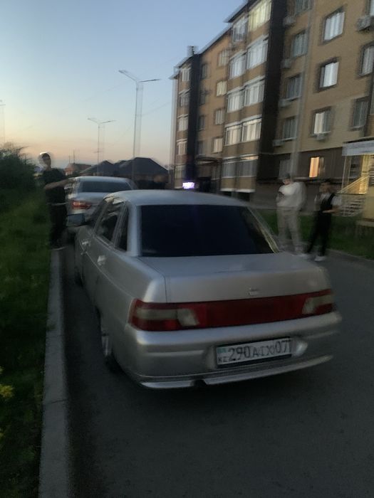 Машина ваз 2110 продам
