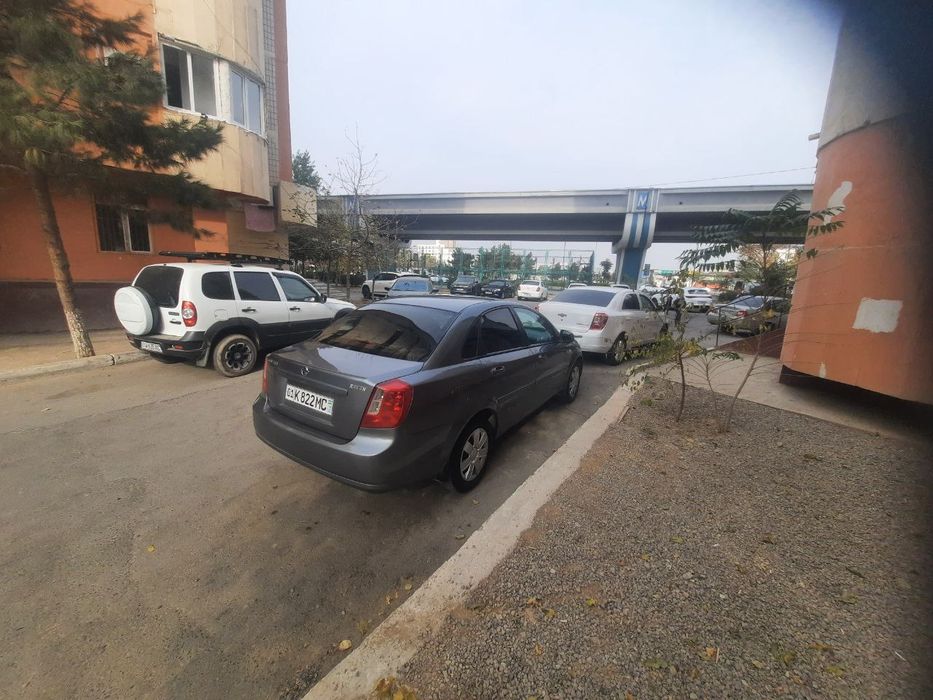 Срочно  Gentra сотилади.