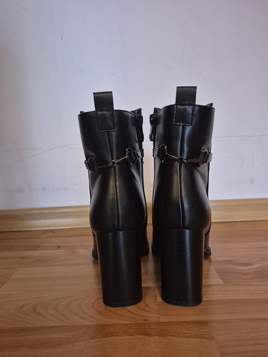 Черни боти еко кожа 38 номер