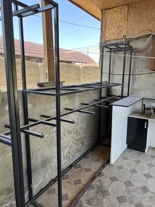 Оборудование для магазина одежды