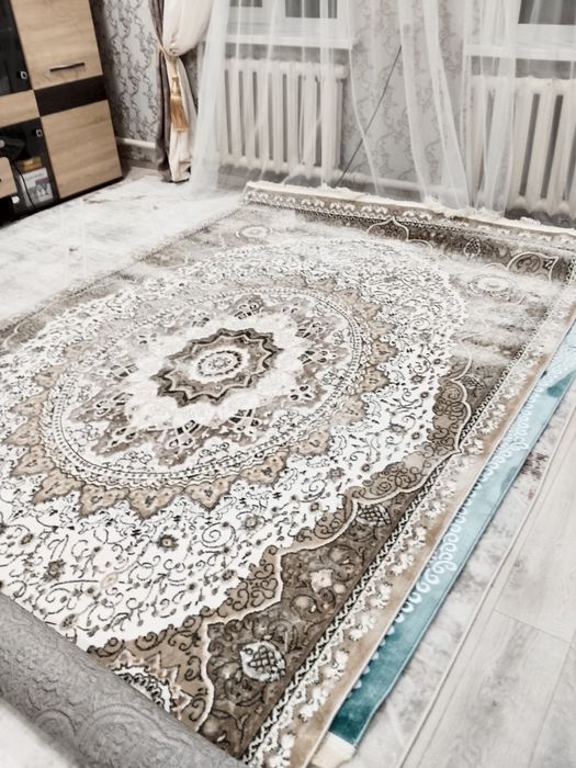 ковры 2/3 новые 2 шт!