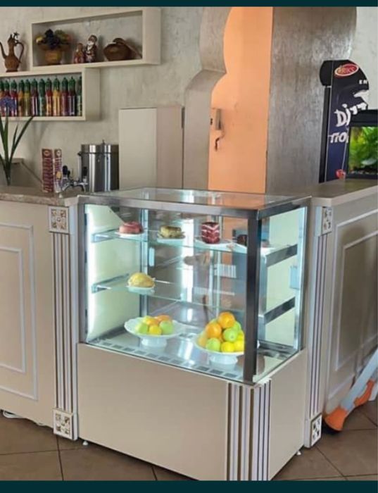 Витринные холодильники