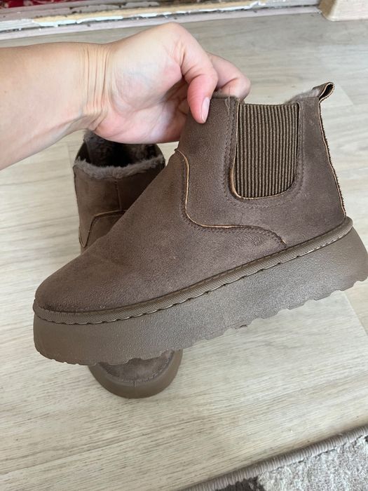Продам угги 40рр