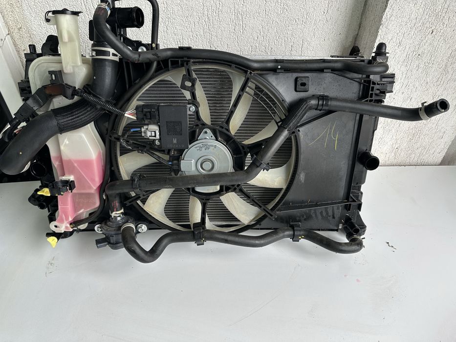 Радиатори (пачка) Toyota Yaris Cross 21-25г