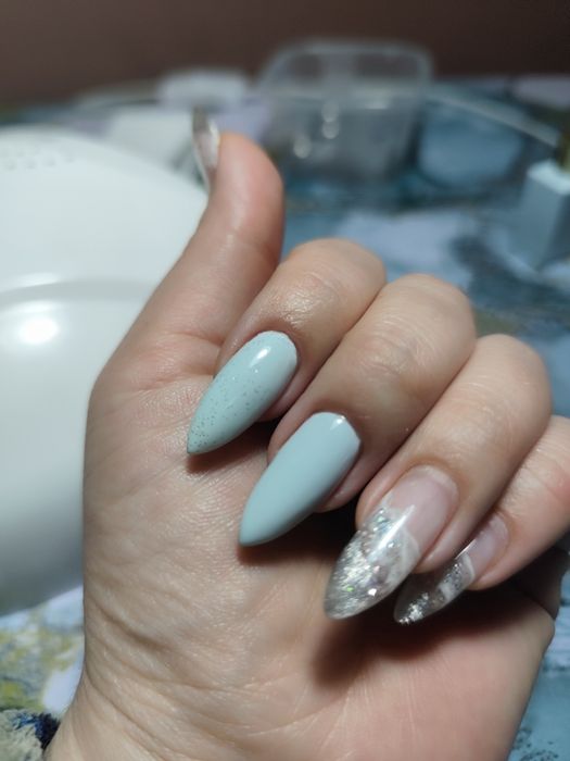 Нужны модели на гель покрытия.