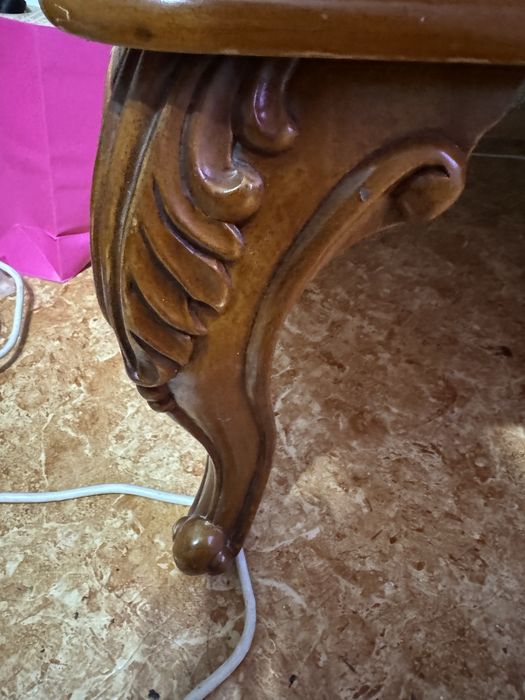 Кабинетный стол