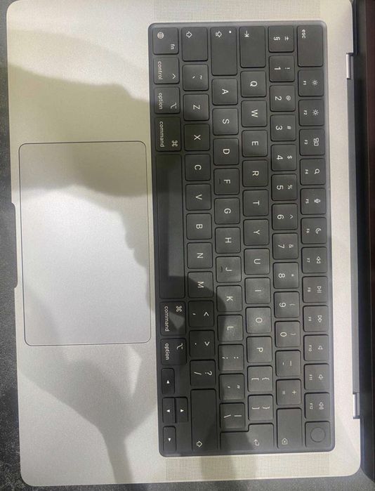 Лаптоп Macbook Pro M2 Pro Chip 16GB RAM 512 ROM
