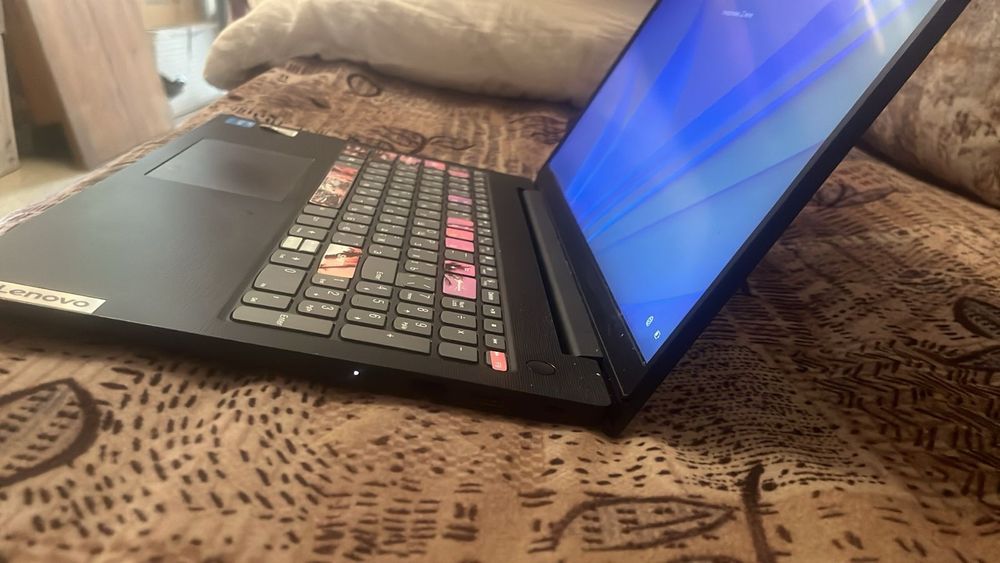 Ноутбук lenovo 20/256