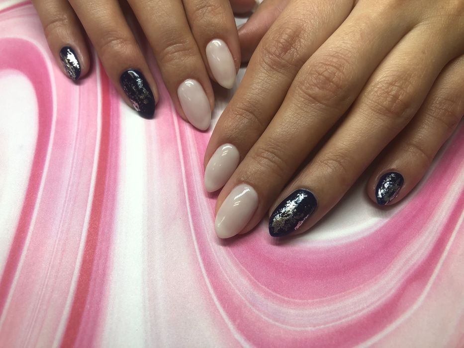 Професионален маникюр с продуктите на Луксио / Luxio nails polish