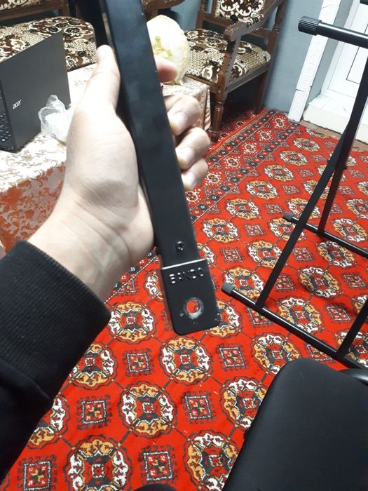 Стойка для синтезатор