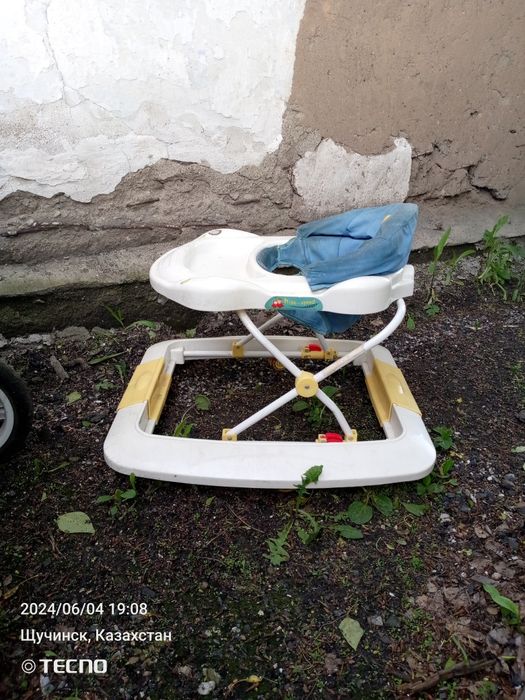 Коляска, кровать детская, ходунок